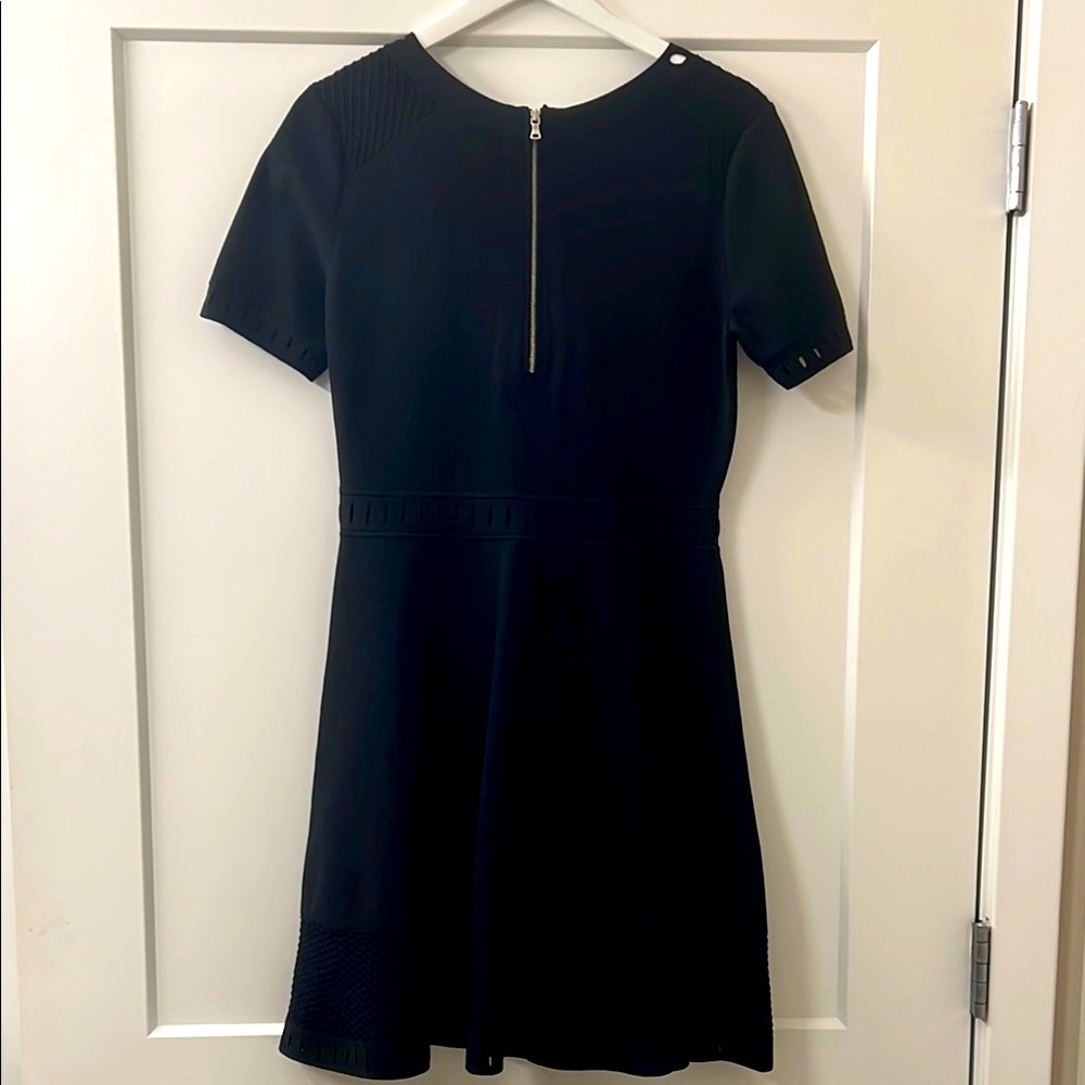 Milly Elegant Black Short Sleeve Dress - Picture 4 of 4